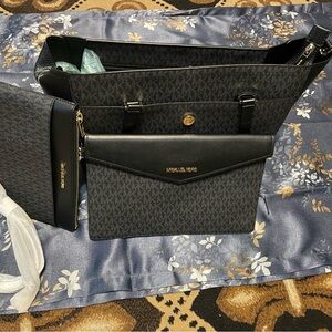 Michael Kors Black and Gray Shoulder Bag Set